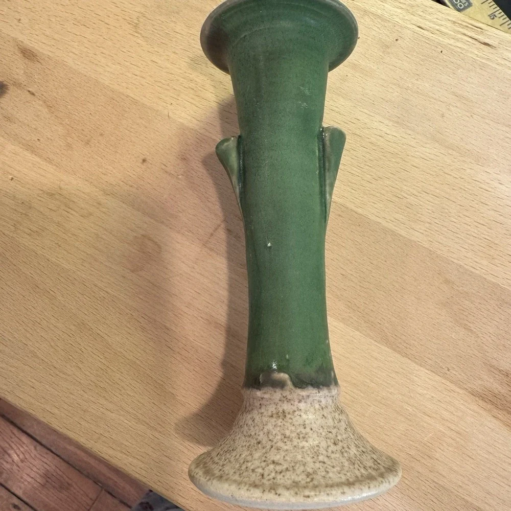 Celadon Glaze Green Bud Vase Larry Watson Studios Pottery Alexandria KY‎ Signed